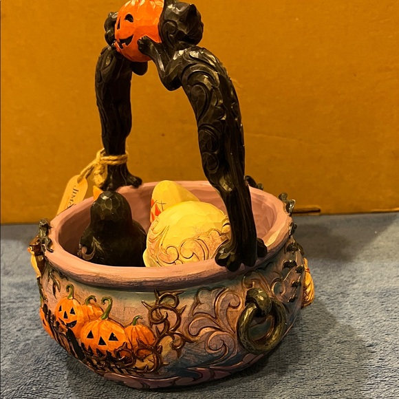 Jim Shore ‘Oh What a Frightful Night’ Halloween Basket - Picture 5 of 13